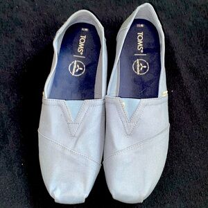 Men’s Tom’s casual shoes size 11